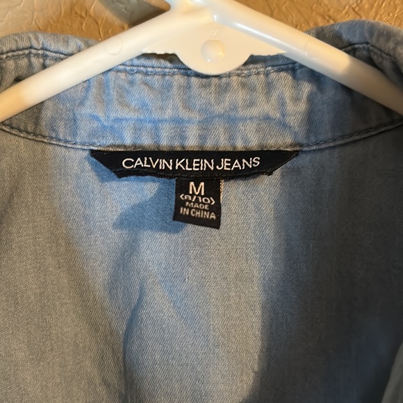Color Blocked Calvin Klein Denim Top - Picture 4 of 8